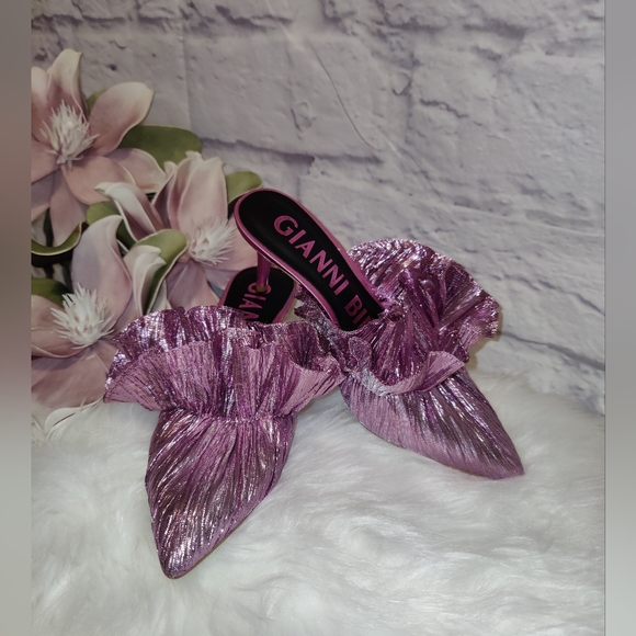 Gianni Bini Shoes - Gianni Bini Metallic Rossallio Pink Ruffles Kitty Heels
